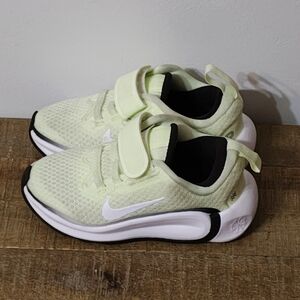 Nike Infinity Flow PS 'Barely Volt' Toddler Size 8C
